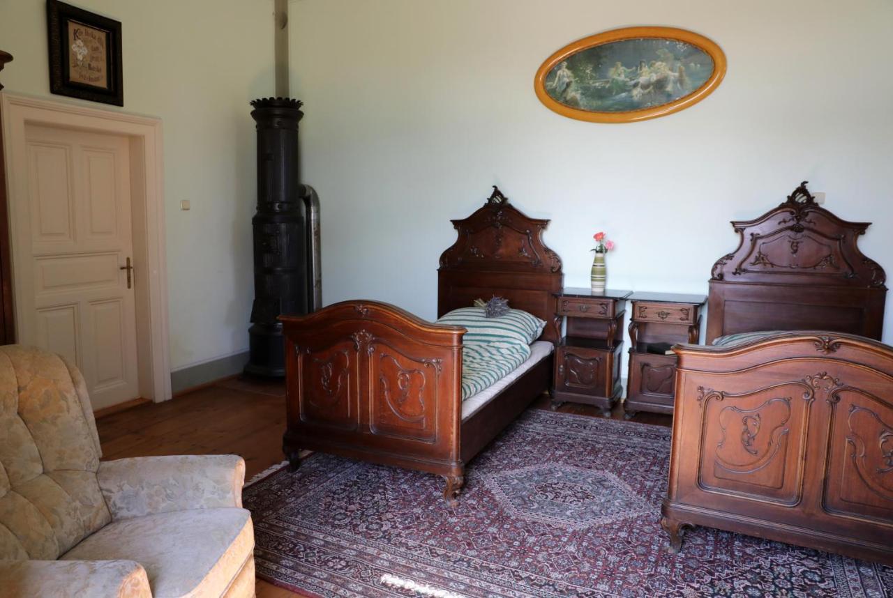 Historicke Apartmany Zelenohorska Posta Nepomuk Bagian luar foto