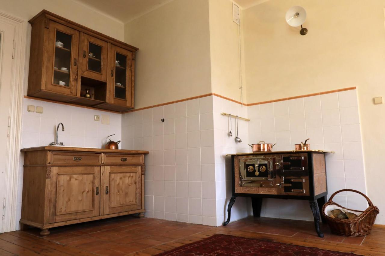 Historicke Apartmany Zelenohorska Posta Nepomuk Bagian luar foto